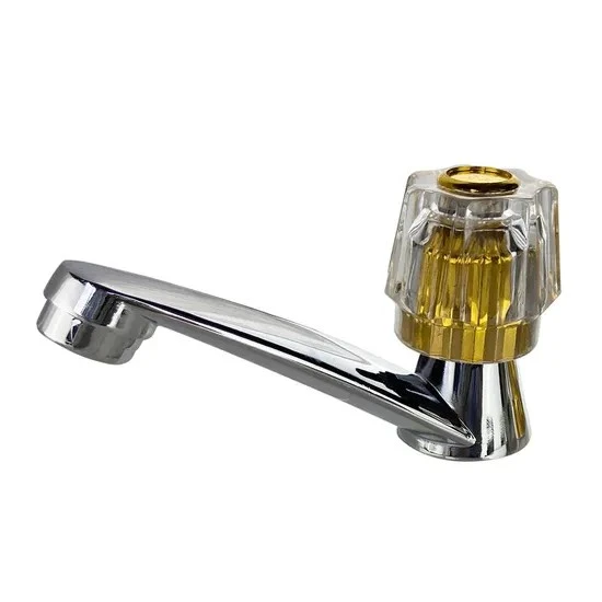 Faucet Lembangan Zink Dipasang di Dek